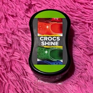 CROCS Shine Care